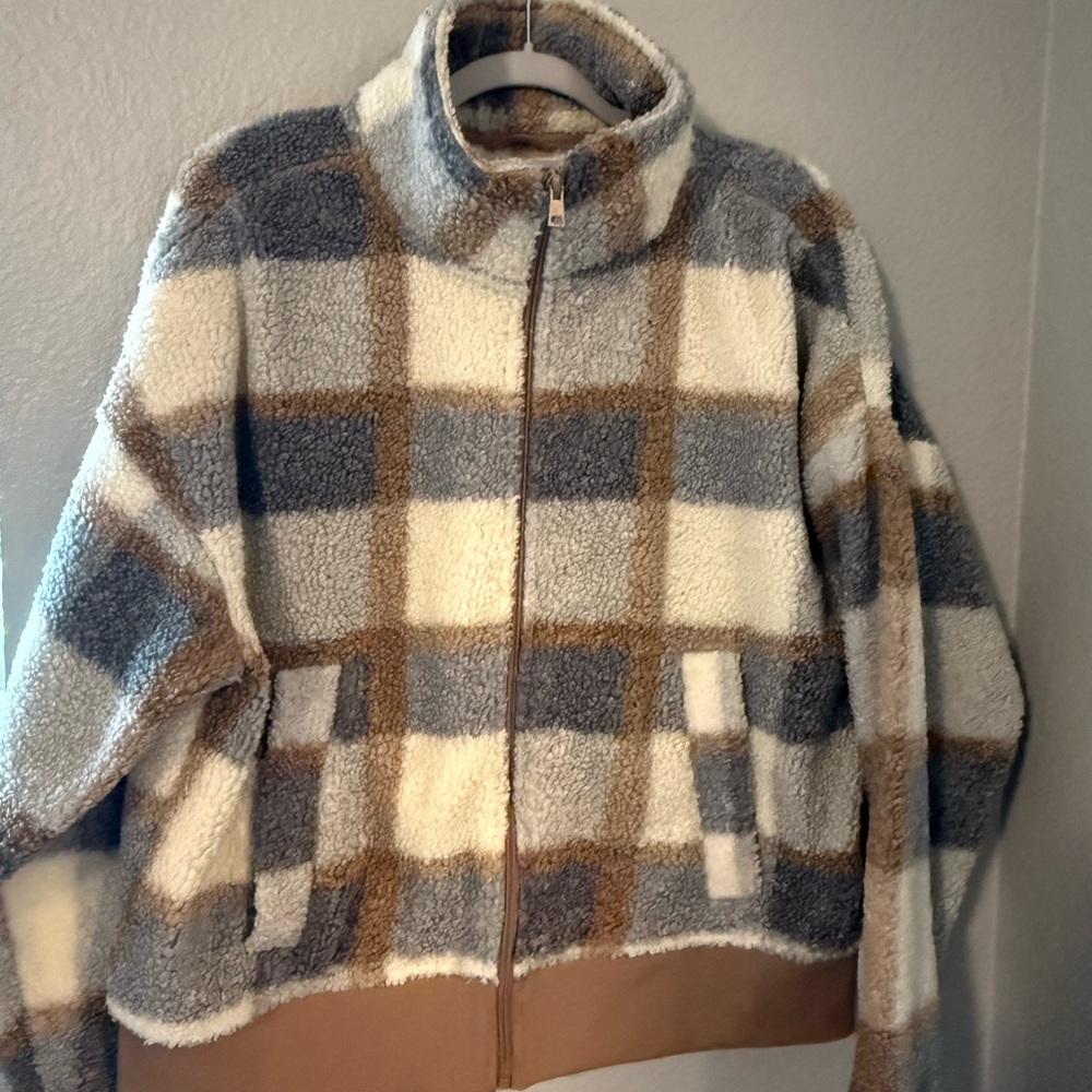 Plaid Sherpa Jacket - Brown and Cream